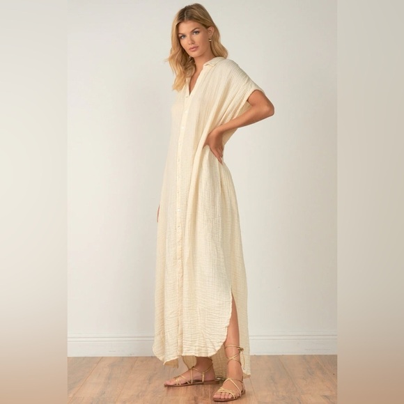 Elan Ivory Textured Button-Up Kafton Dress - Picture 1 of 11